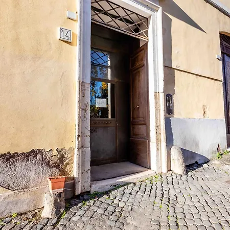 Drsrome - Roman's Ruins Colosseum Apartment